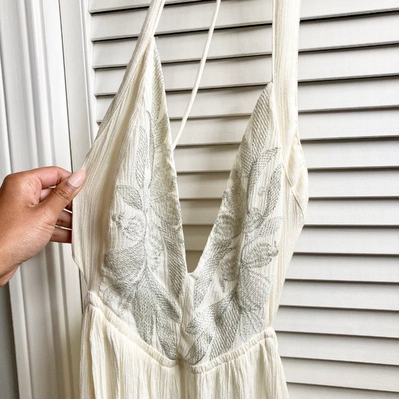 Tie Back Maxi Dress Embroidered Front Detail NWT - Picture 4 of 4